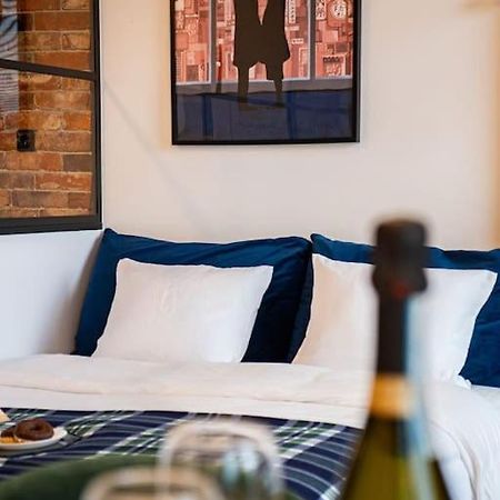 Chic Apartment In Historic Koneser Area Warsaw Luaran gambar