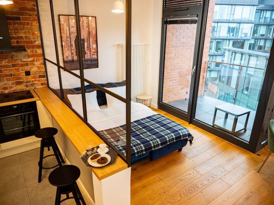Chic Apartment In Historic Koneser Area Warsaw Luaran gambar